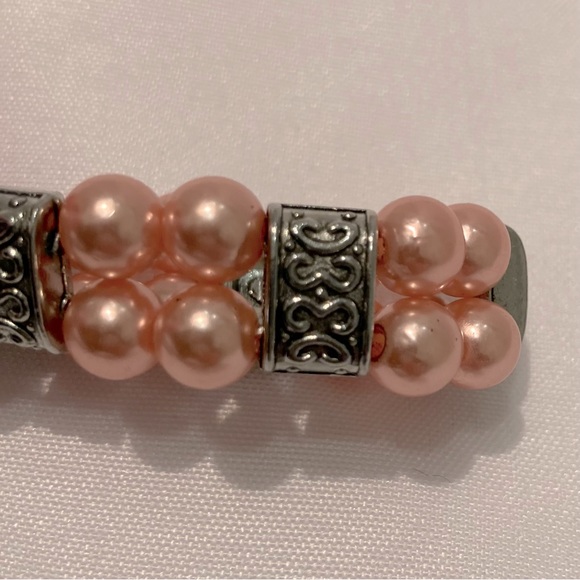 Pink Faux Pearl Silver Beaded Elastic Bracelet - Picture 4 of 6